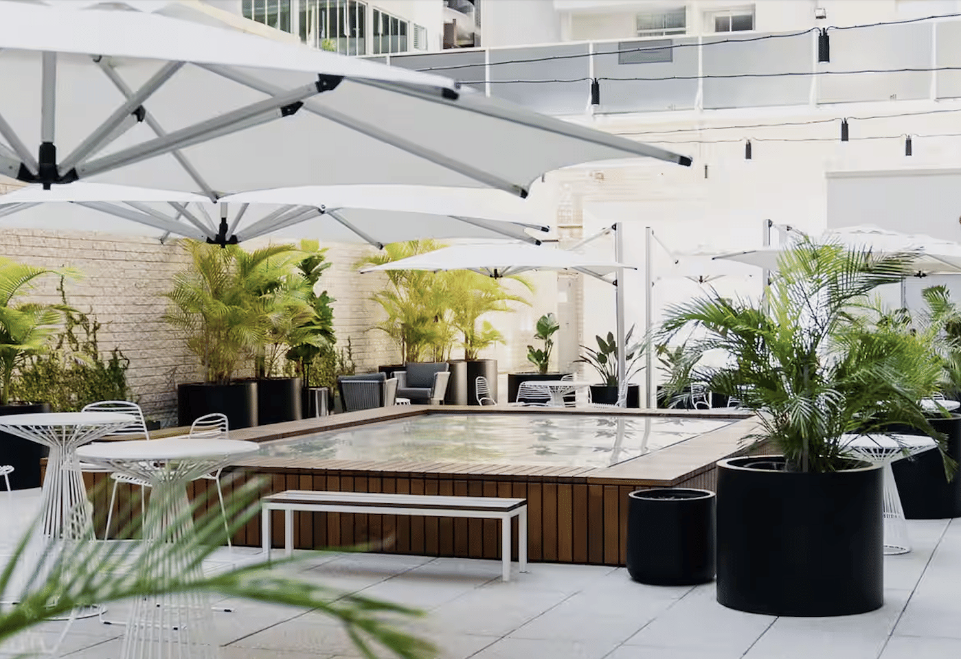 Outdoor Piazza, Parmelia Hilton Perth image 2