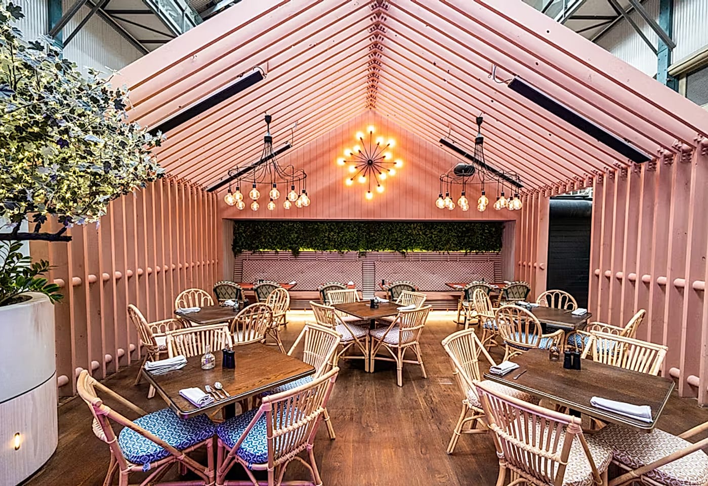 Ovolo Woolloomooloo | Kitchen Table | Venue Hire Sydney | 1