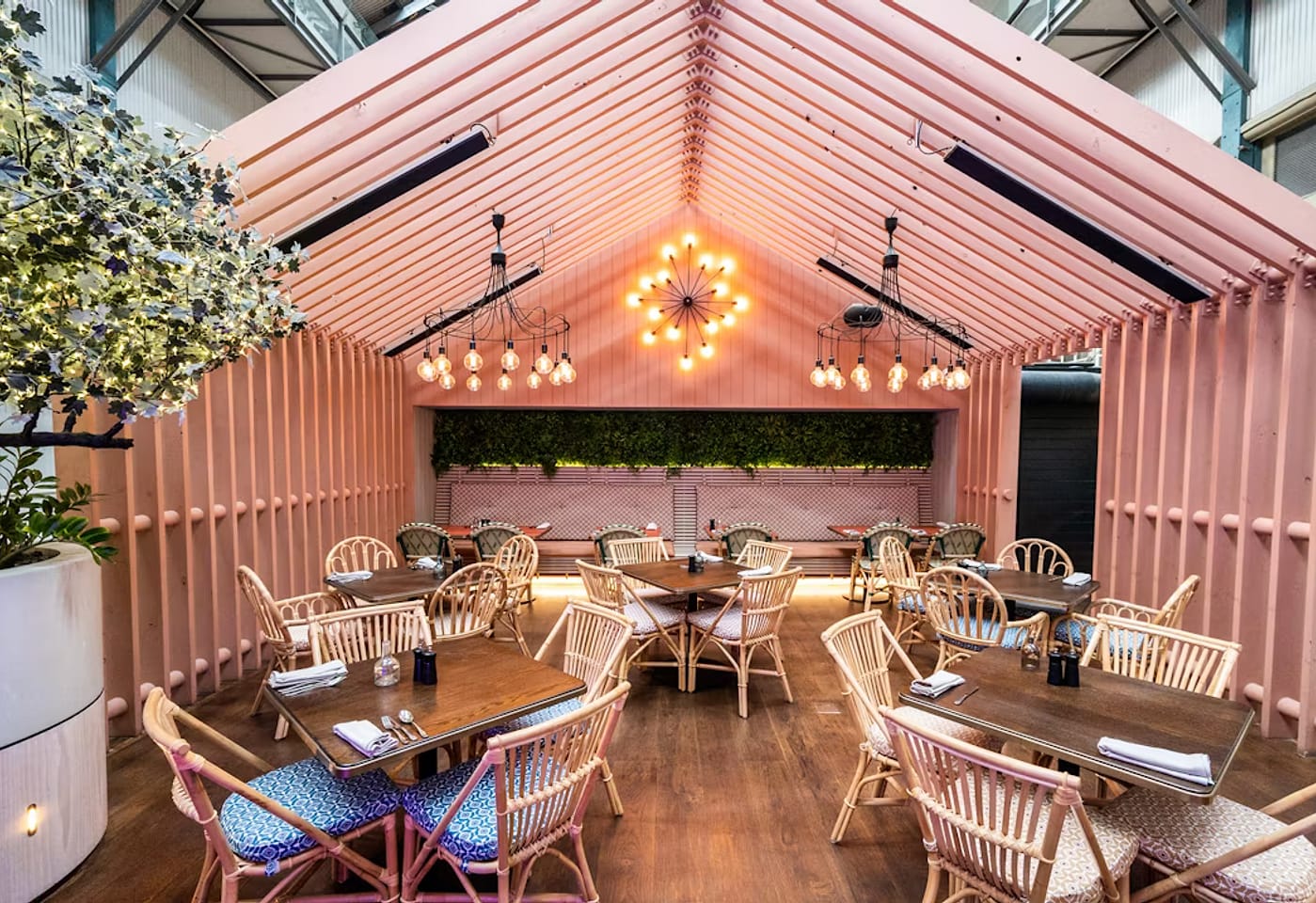 Ovolo Woolloomooloo | Kitchen Table | Venue Hire Sydney | 1