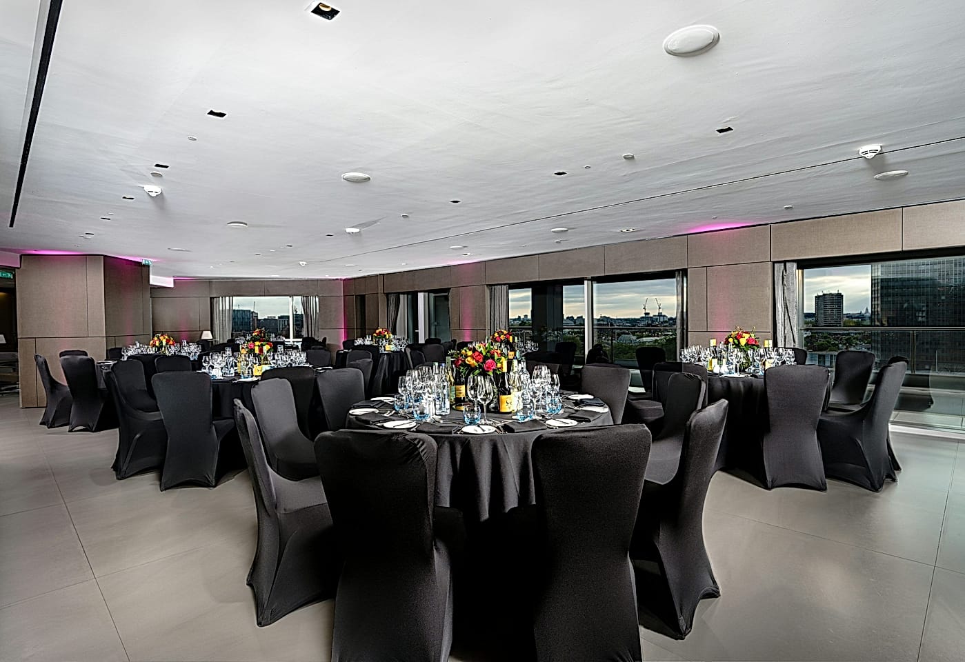 Review your year riverside: Park Plaza London Riverbank1