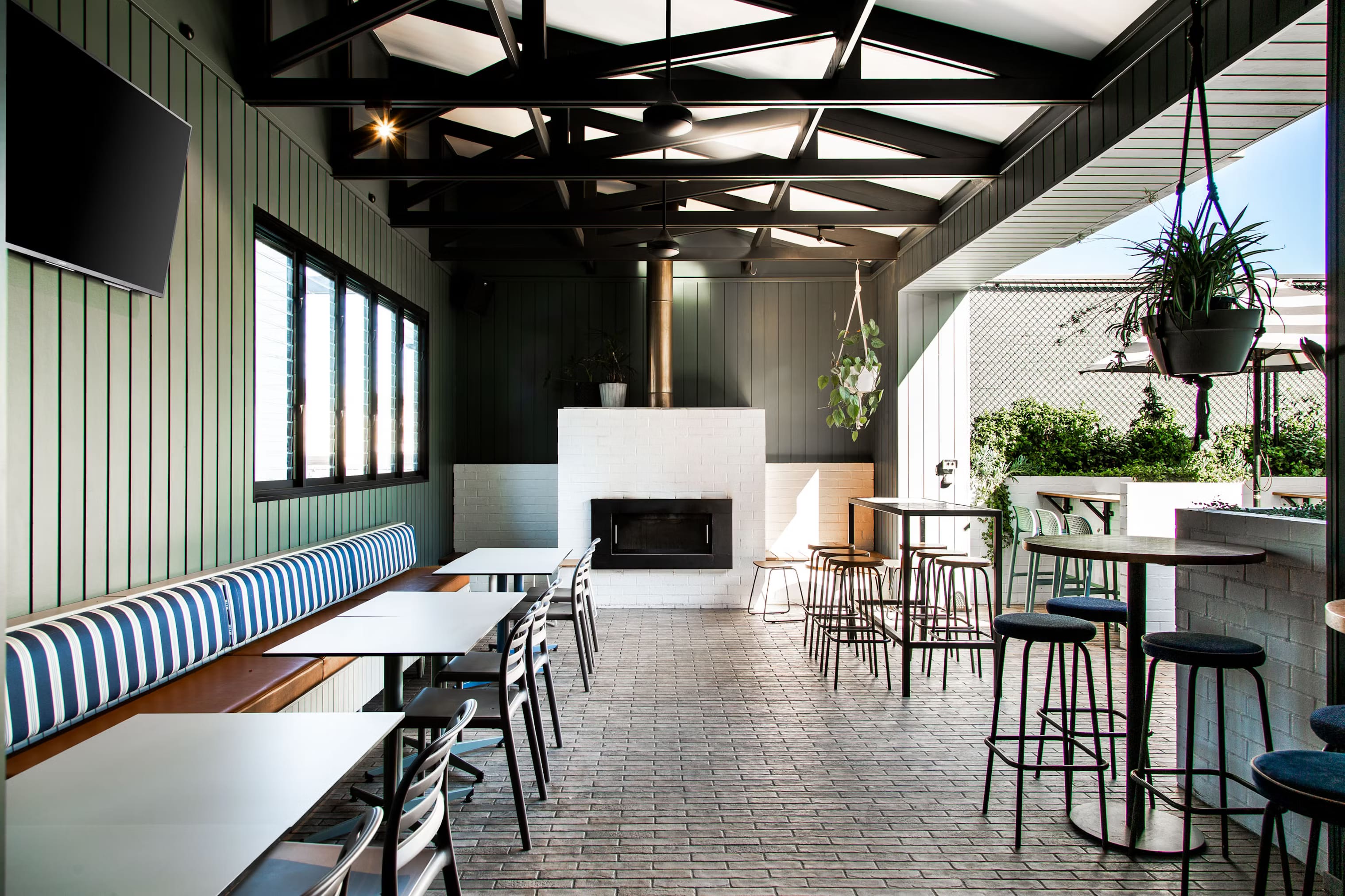 Garden South, Parkside Hotel1