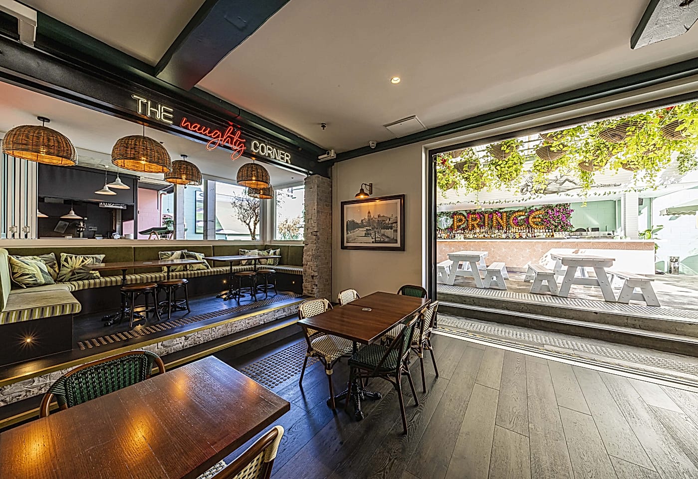 The Prince Consort Hotel | Parlour Bar Exclusive Hire | Venue Hire Brisbane | 2