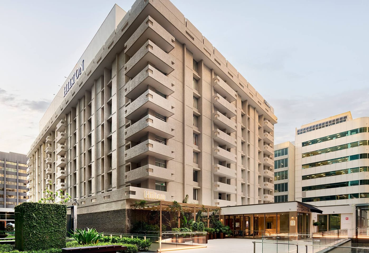 Pinnacles Room, Parmelia Hilton Perth image 3