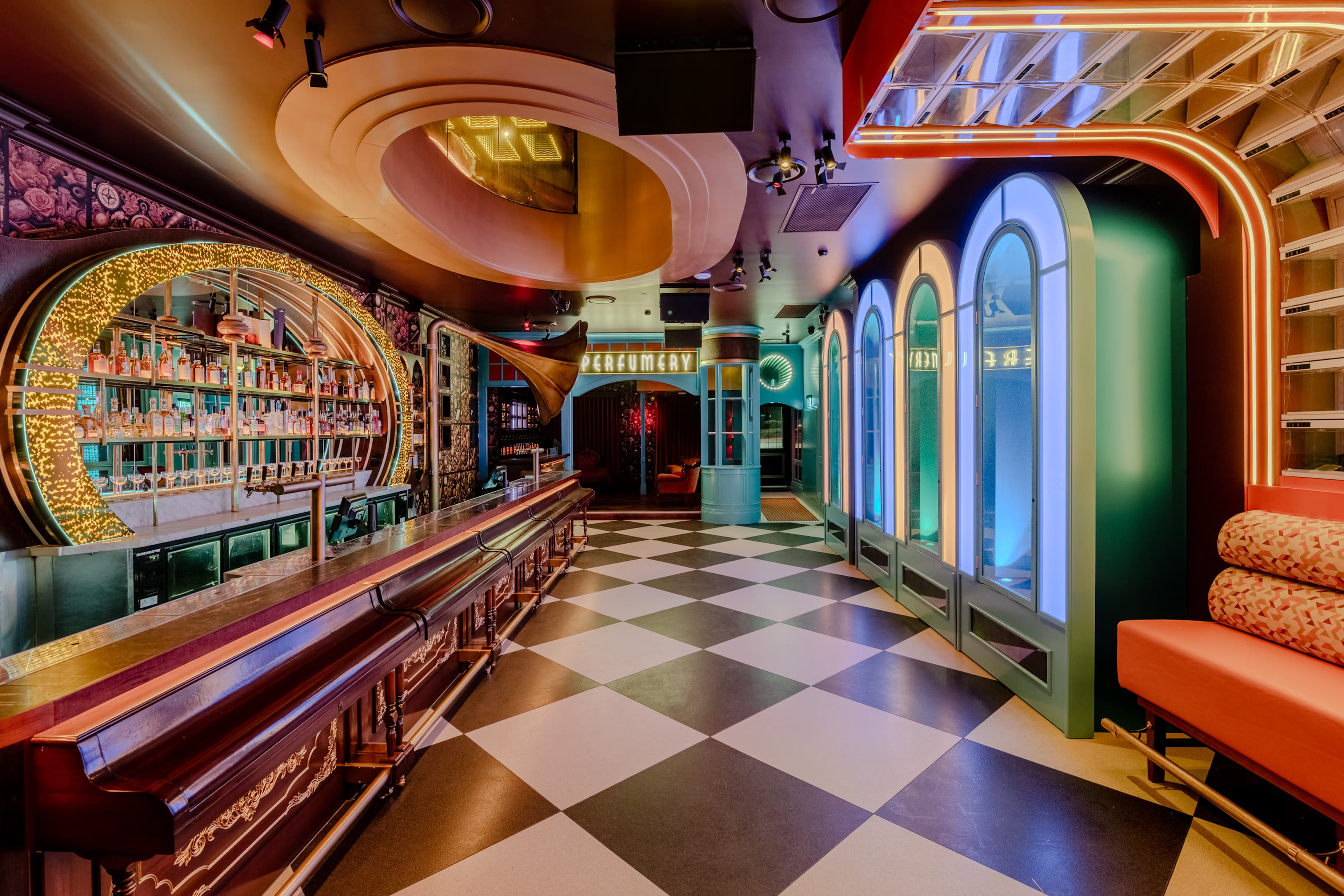 Pawn & Co, Exclusive Hire 1