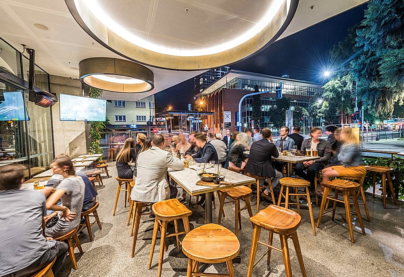 Pig ‘N’ Whistle West End | Garden Bar Nighttime Outdoor Seating | Venue Hire Brisbane | 3