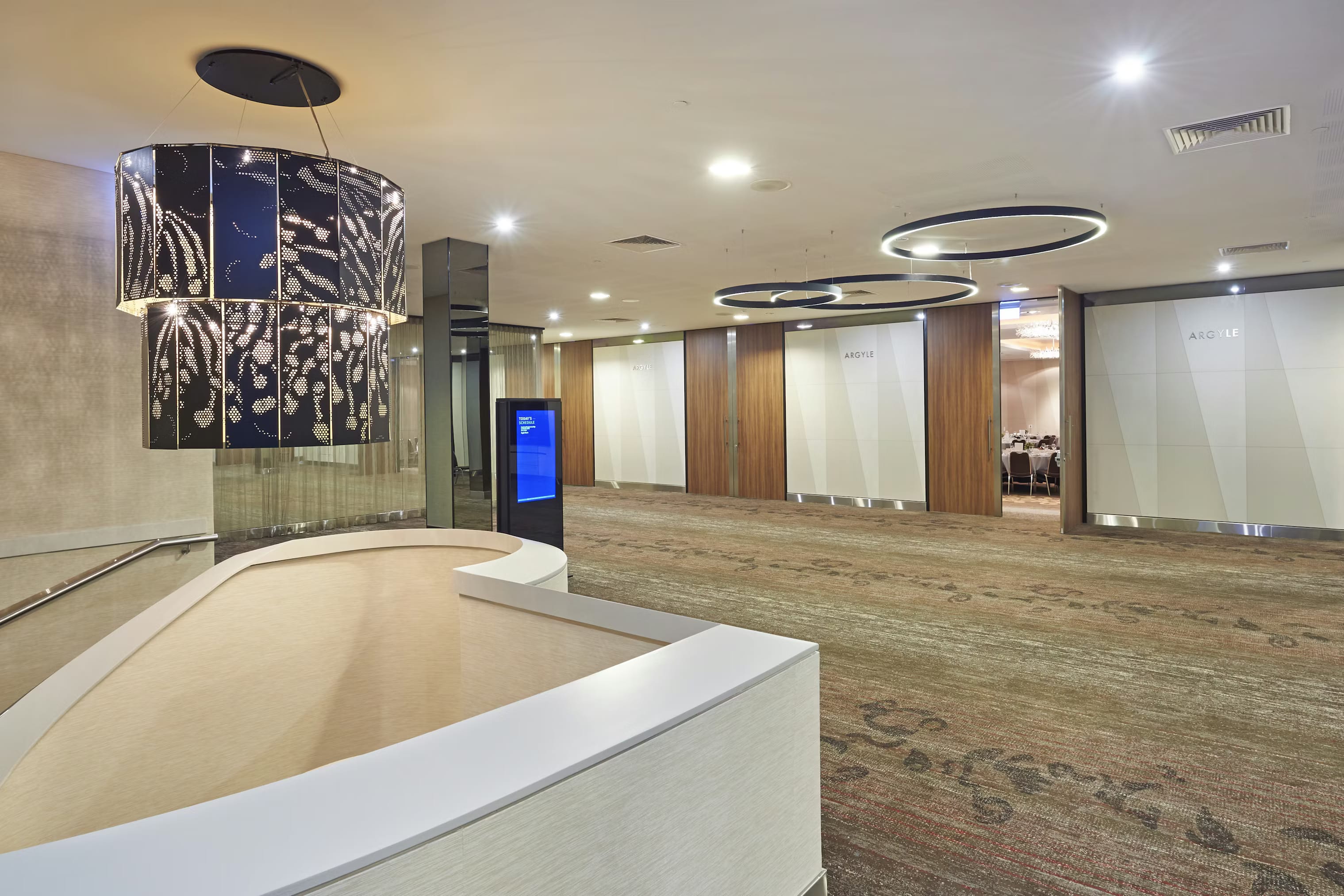 Pinnacles Room, Parmelia Hilton Perth image 2