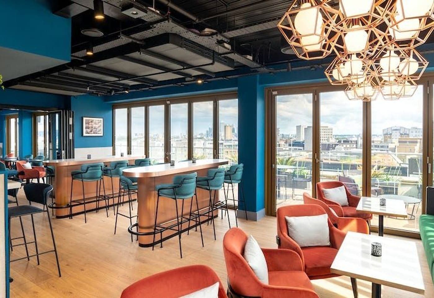A luxury high-rise meeting room: PocketSquare Skyline Bar1