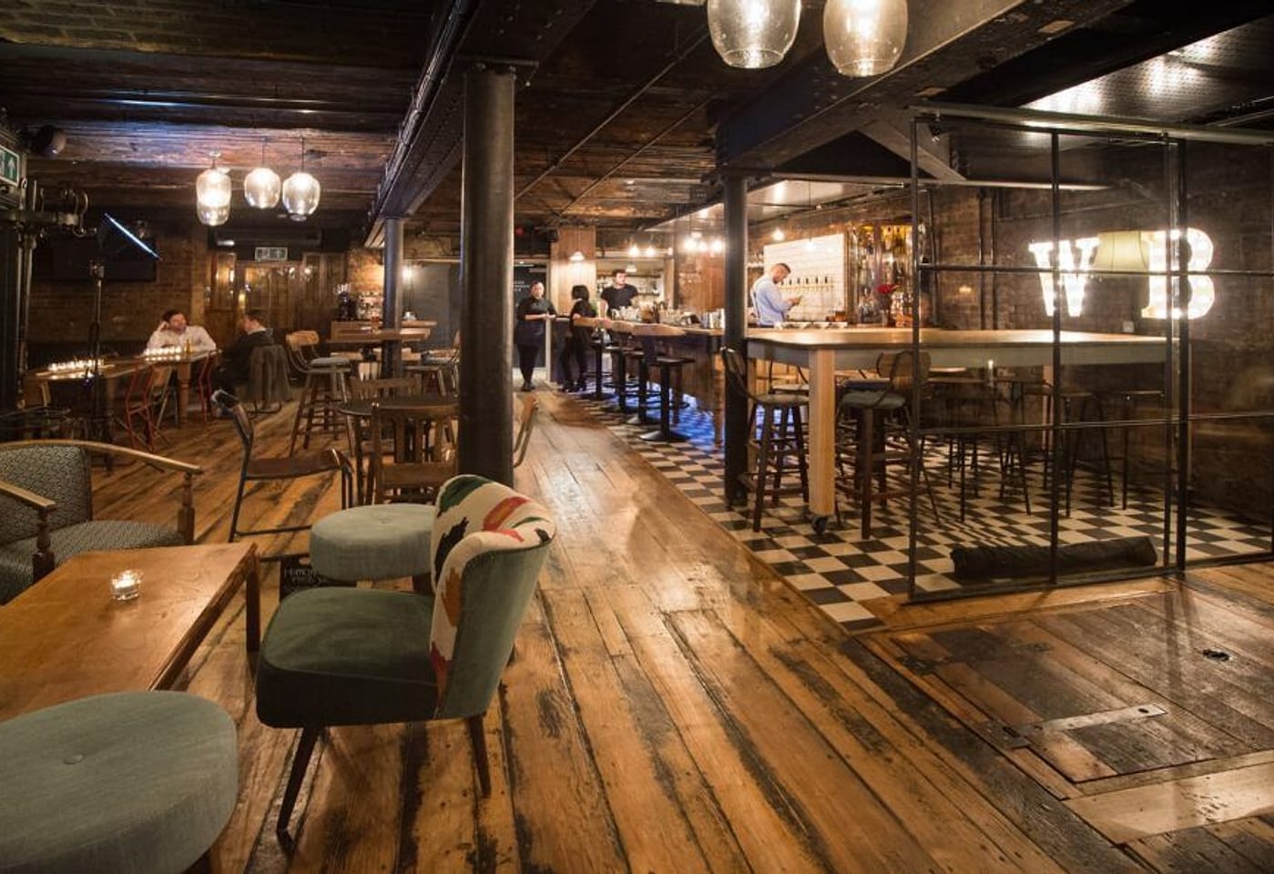 Photograph of interior of the Dirty Dicks bar area, a Liverpool Street pub in East Lonon