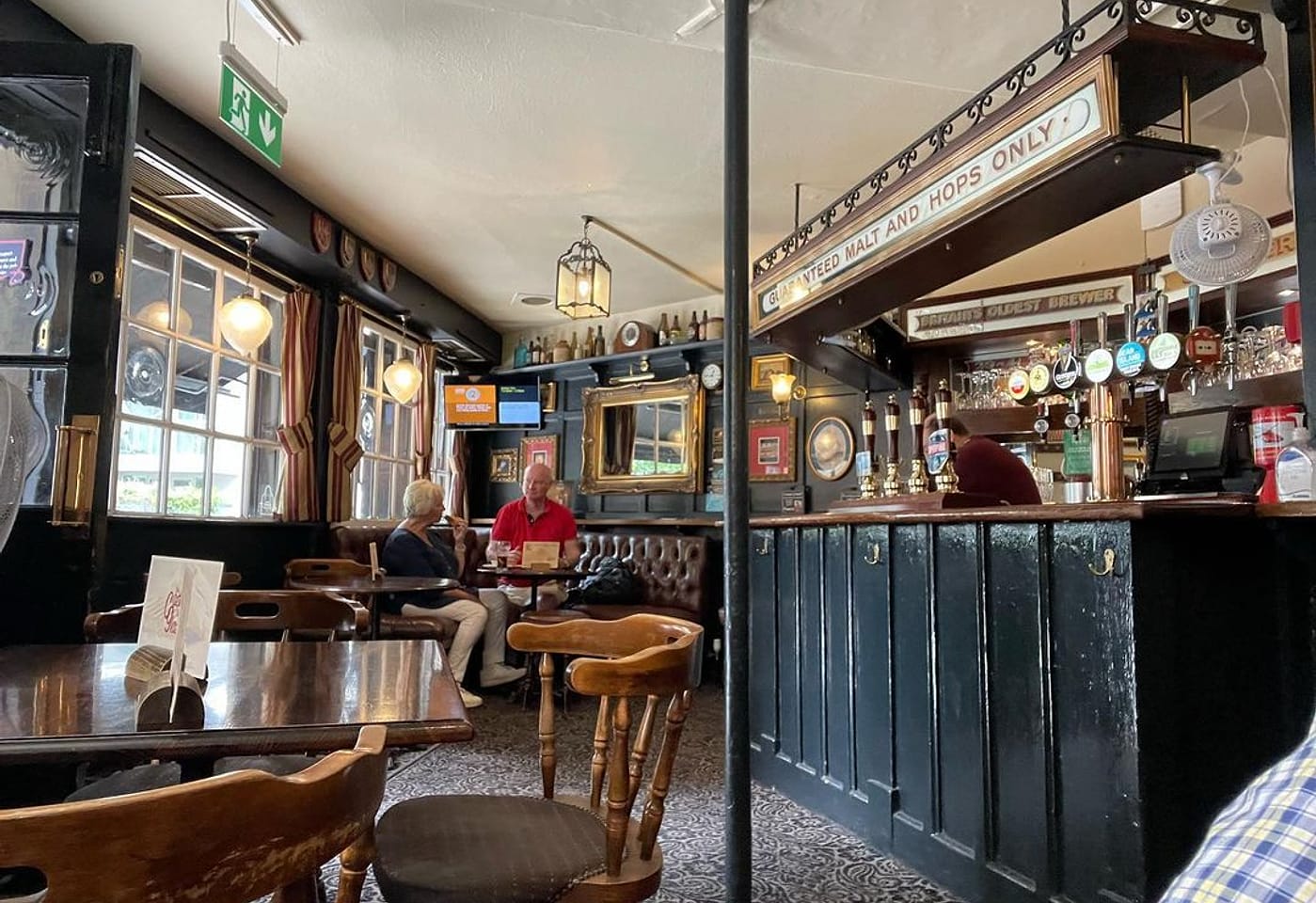 Interior photograph of a small London pub near Victoria Station