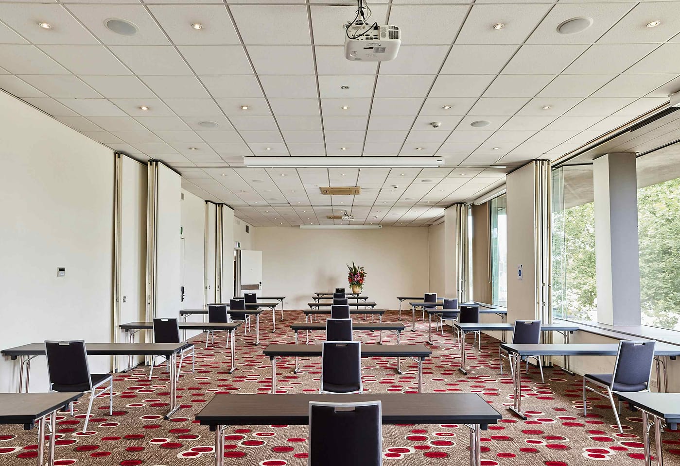 Lake Room, Pullman & Mercure Melbourne Albert Park image 2