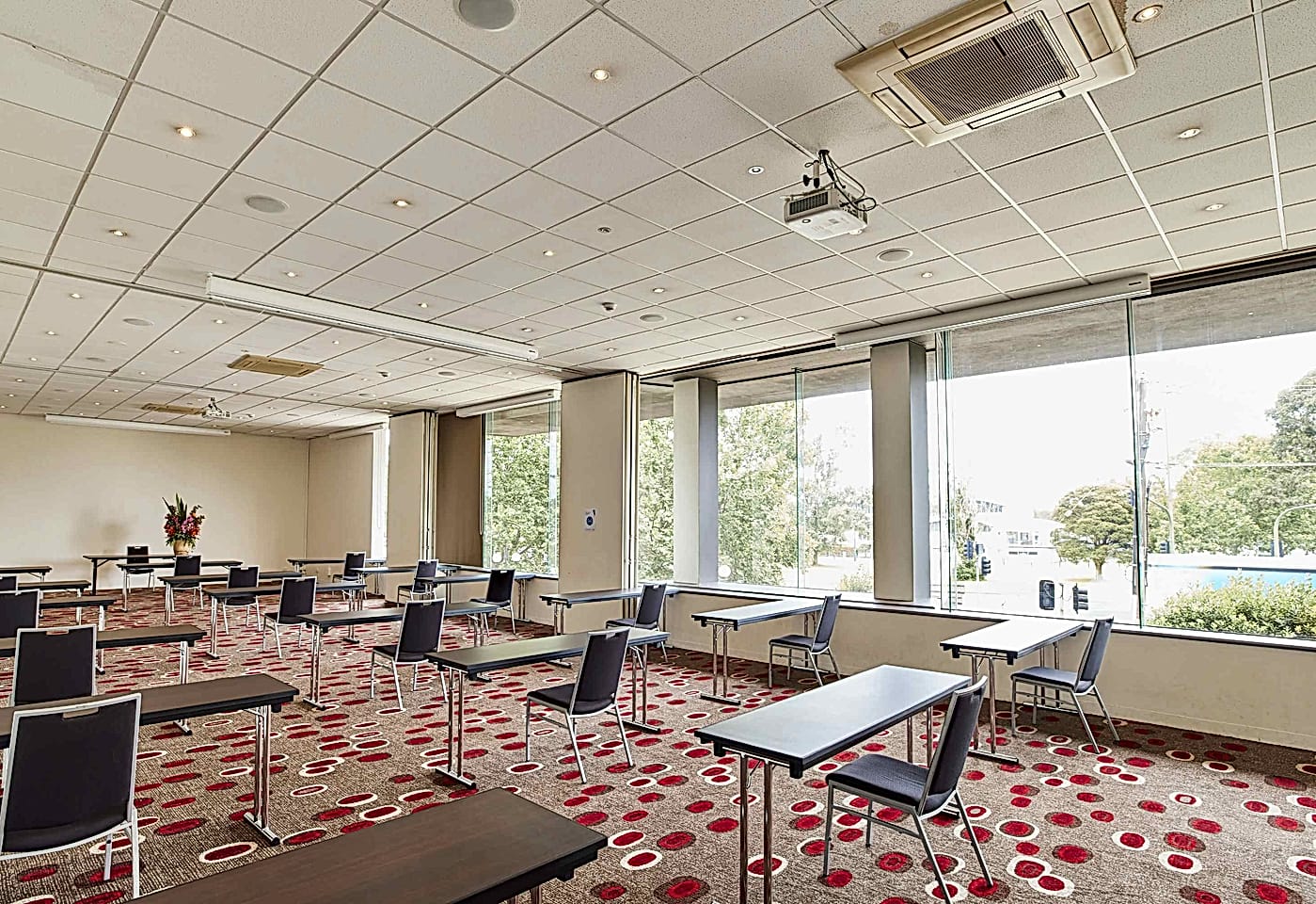 Lake Room, Pullman & Mercure Melbourne Albert Park1