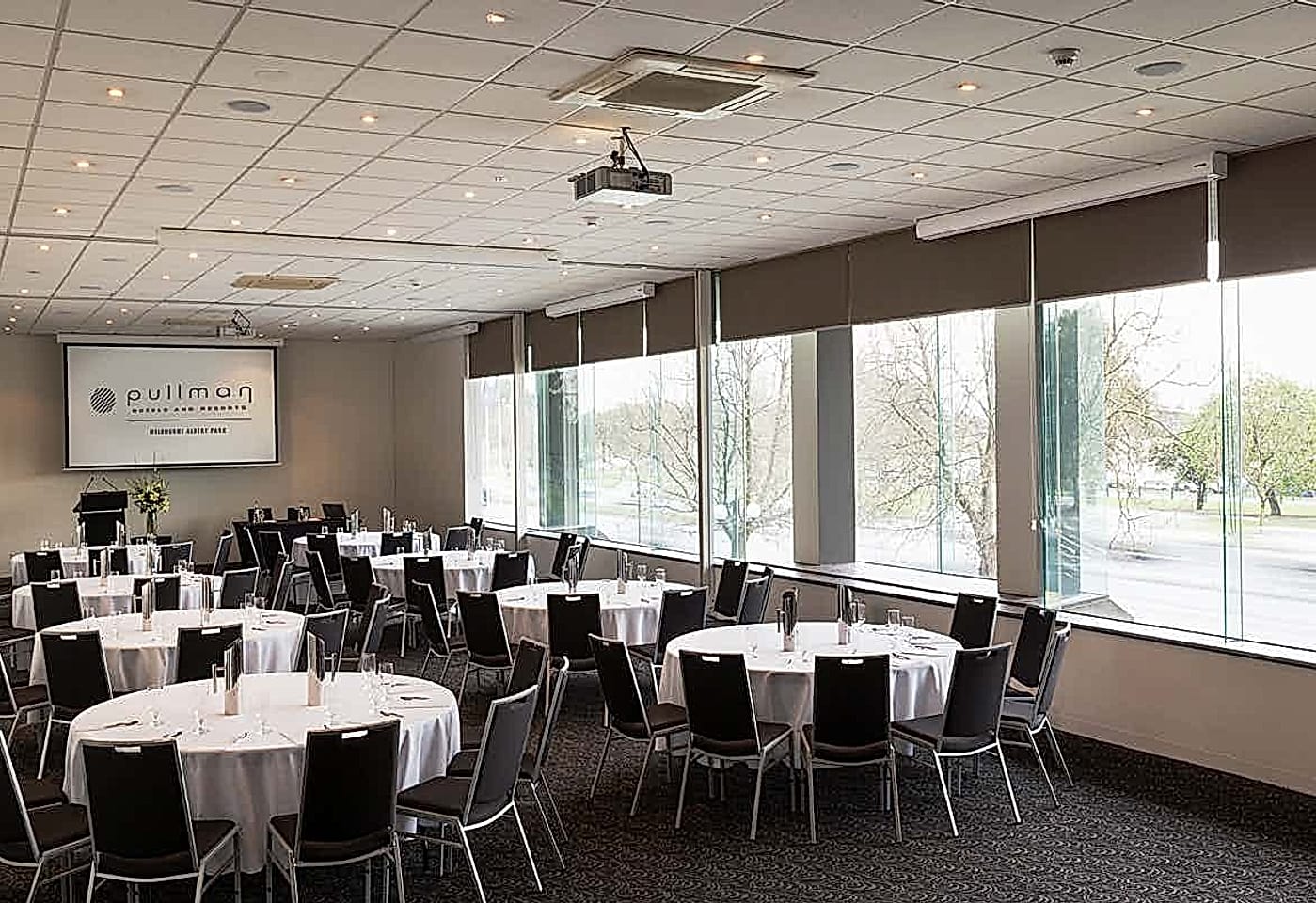 Lake Room, Pullman & Mercure Melbourne Albert Park image 3