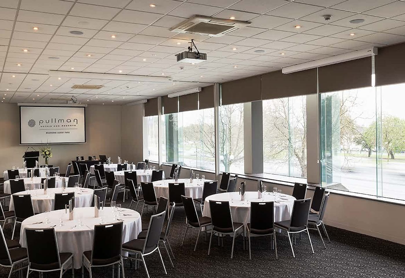 Lake Room, Pullman & Mercure Melbourne Albert Park image 3
