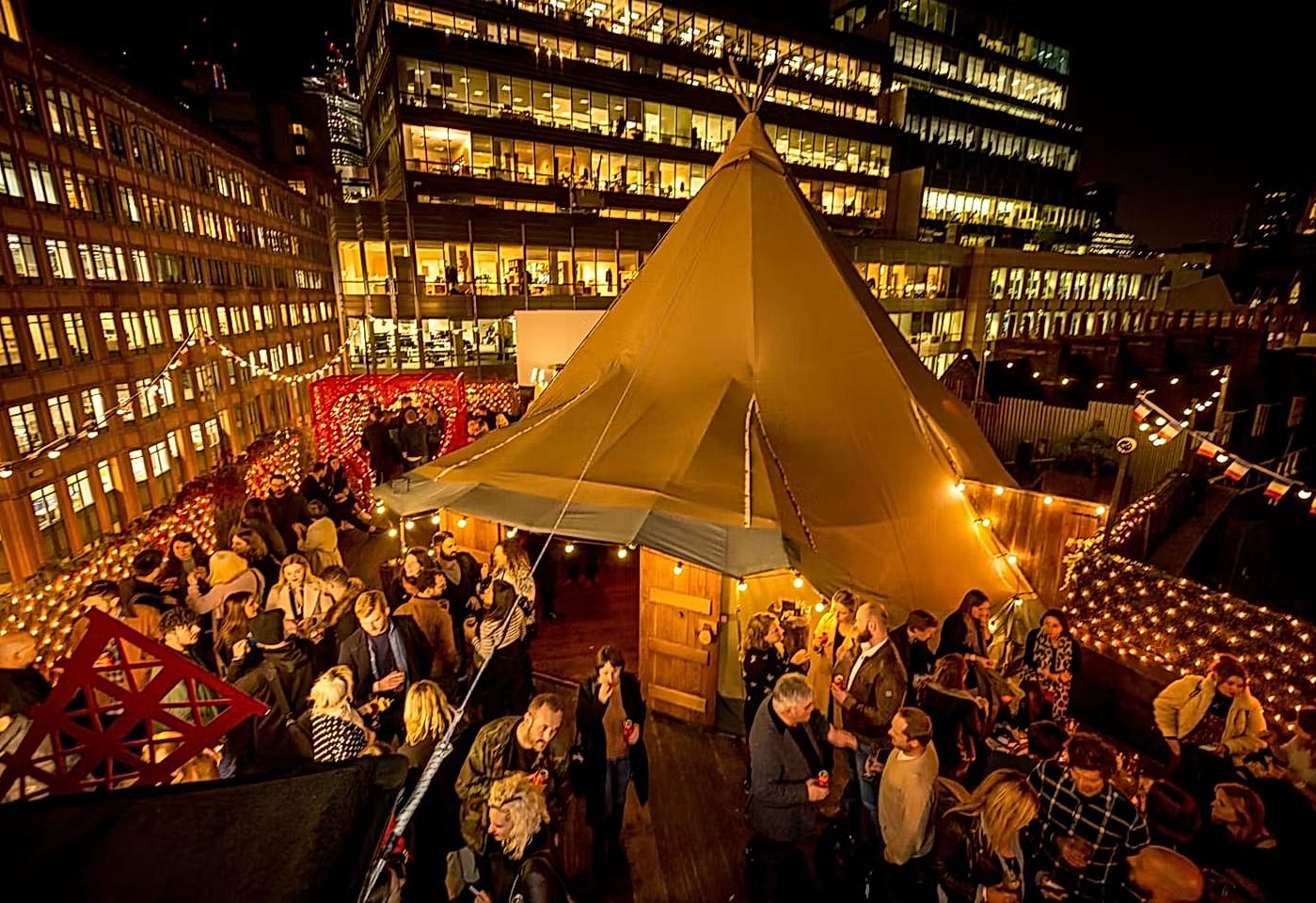A colourful, festive outdoor bar in London: Queen of Hoxton1