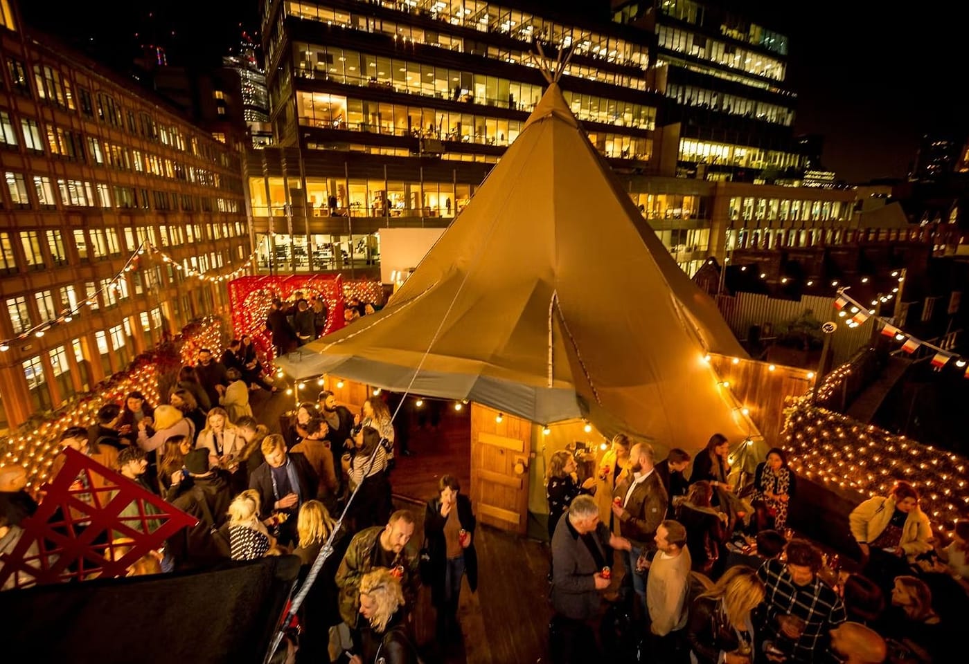 A colourful, festive outdoor bar in London: Queen of Hoxton1