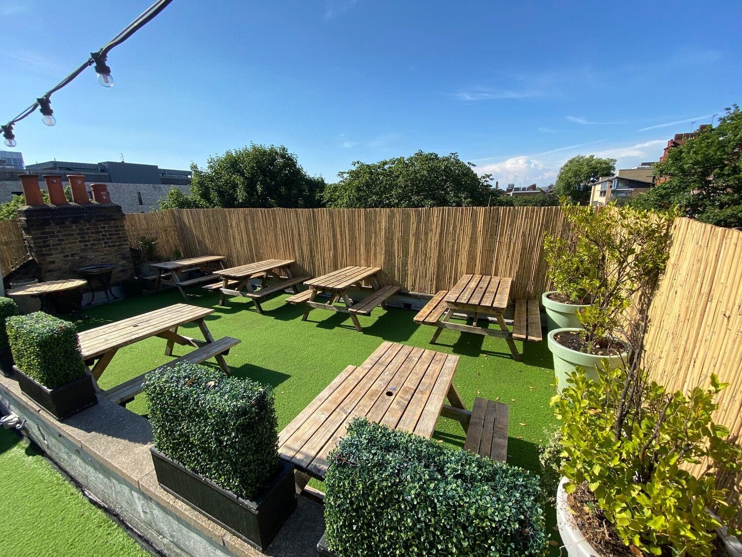 Red Lion Hoxton Shoreditch beer garden 1