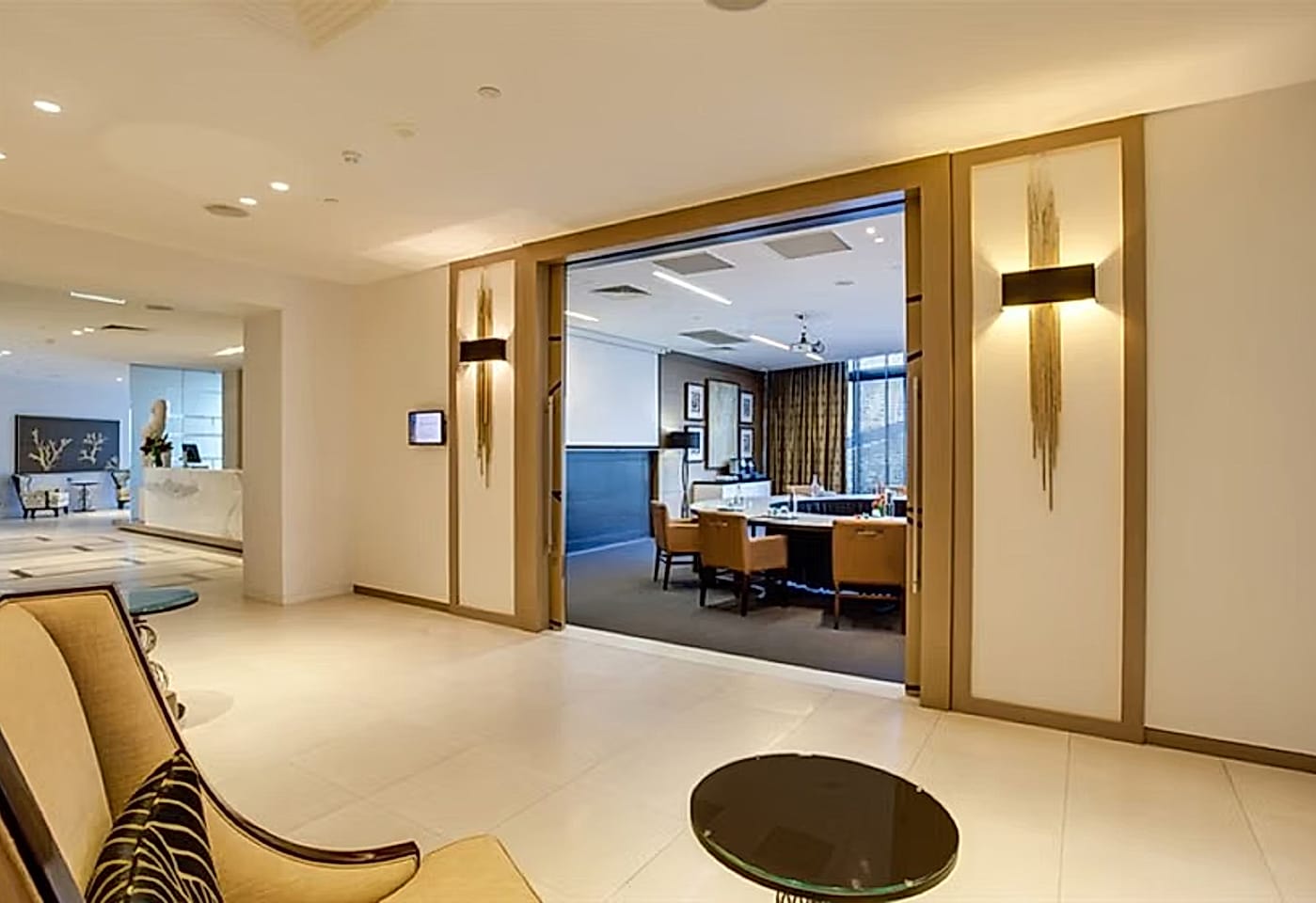 Reflections Boardroom, Peppers Soul Surfers Paradise image 3