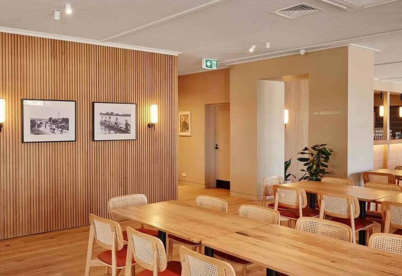 River Room, Anglers Tavern1