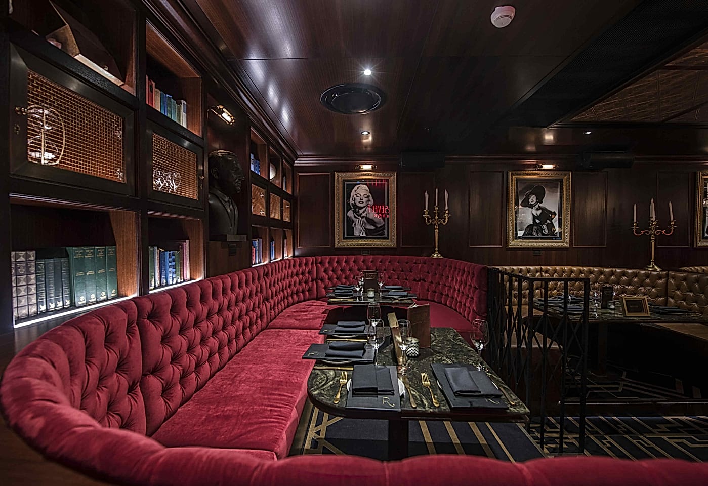 Roosevelt lounge | Booth Seating | Venue Hire Gold Coast | 2