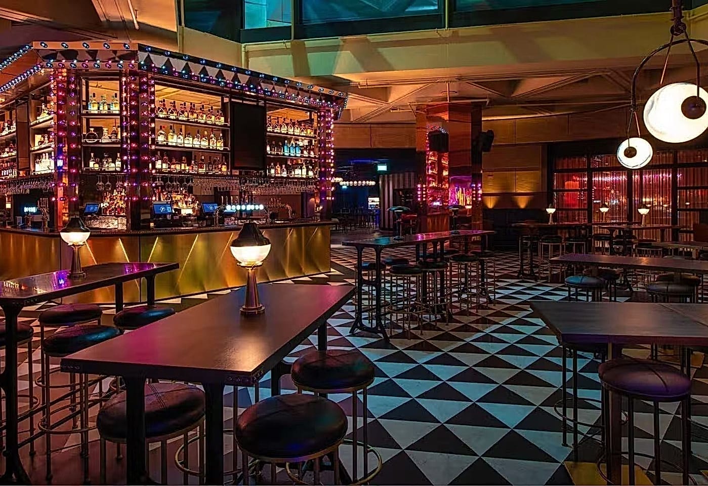 Ruby Rose Room , Puttshack Bank