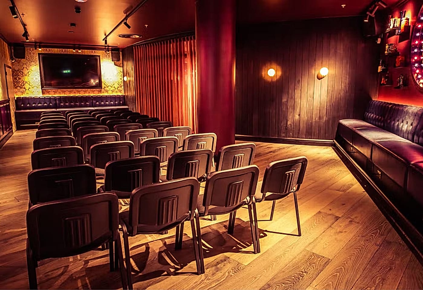 Ruby Rose Room , Puttshack Bank