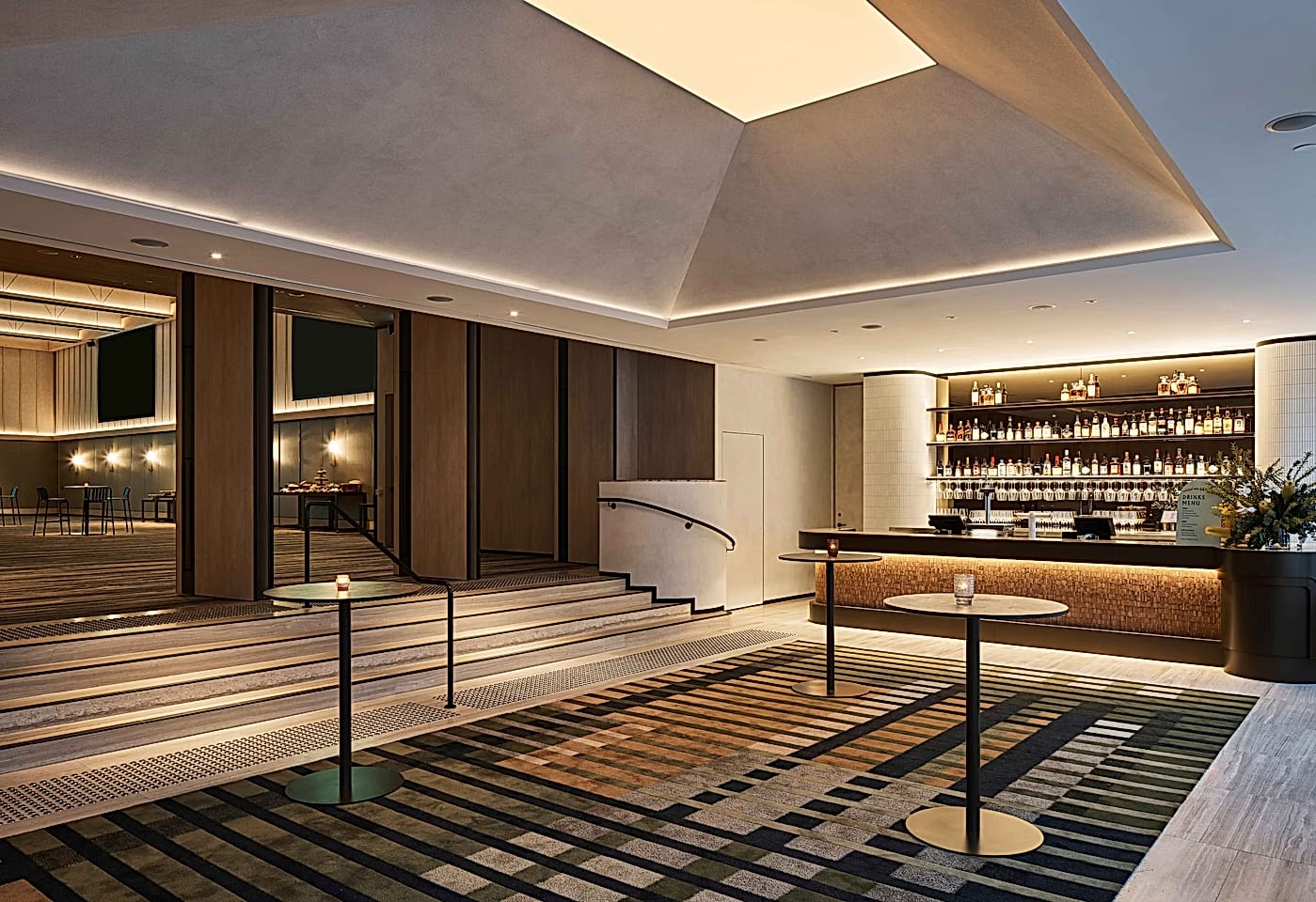 Rydges Melbourne | Centre Stage 1 | Venue Hire Melbourne | 2