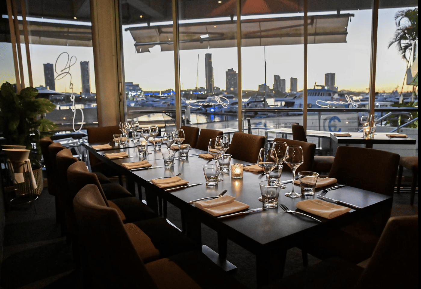 Main Dining Area, Glass Dining and Lounge Bar image 2