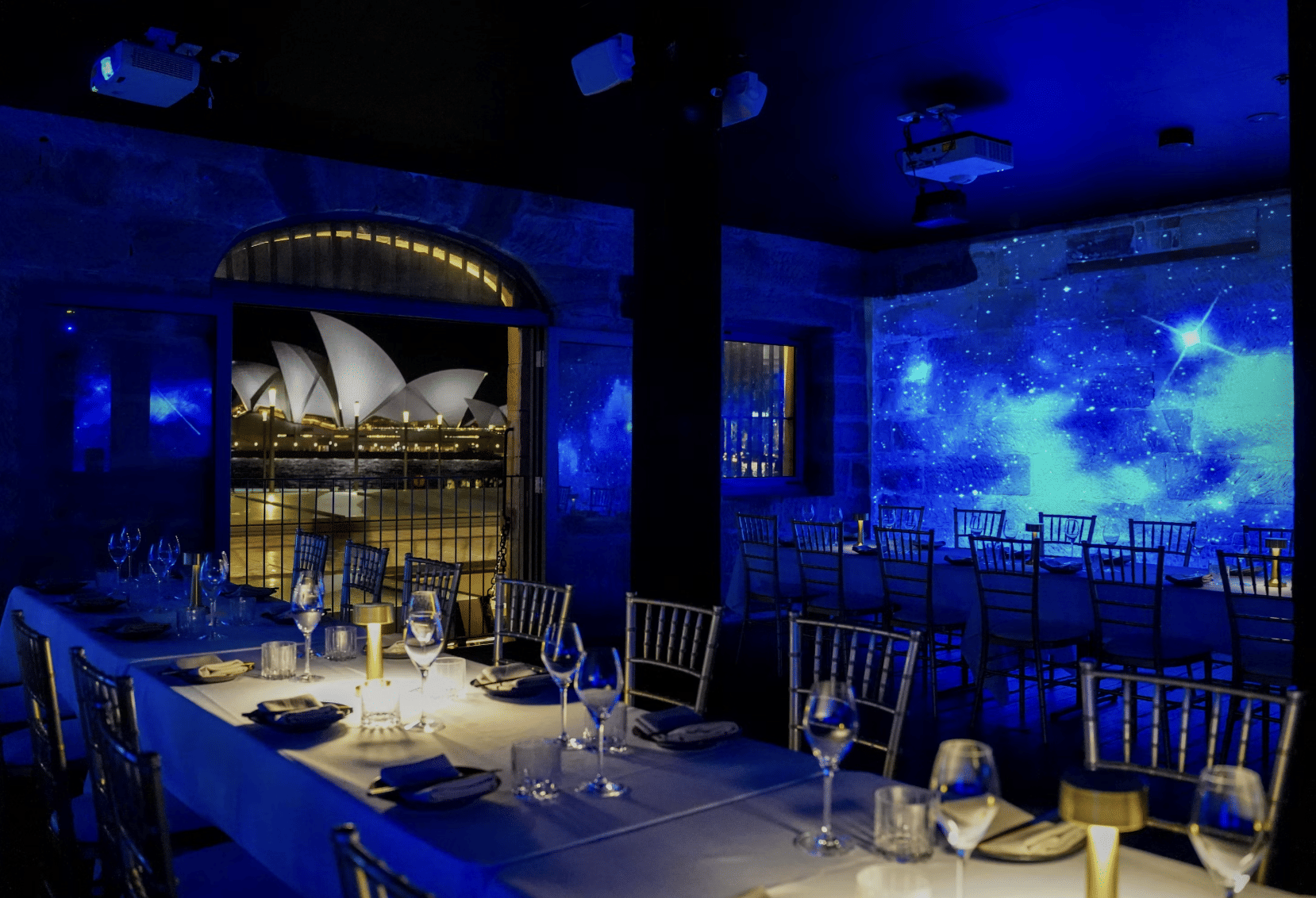 Immersive Dining Experience, Luna Lu1