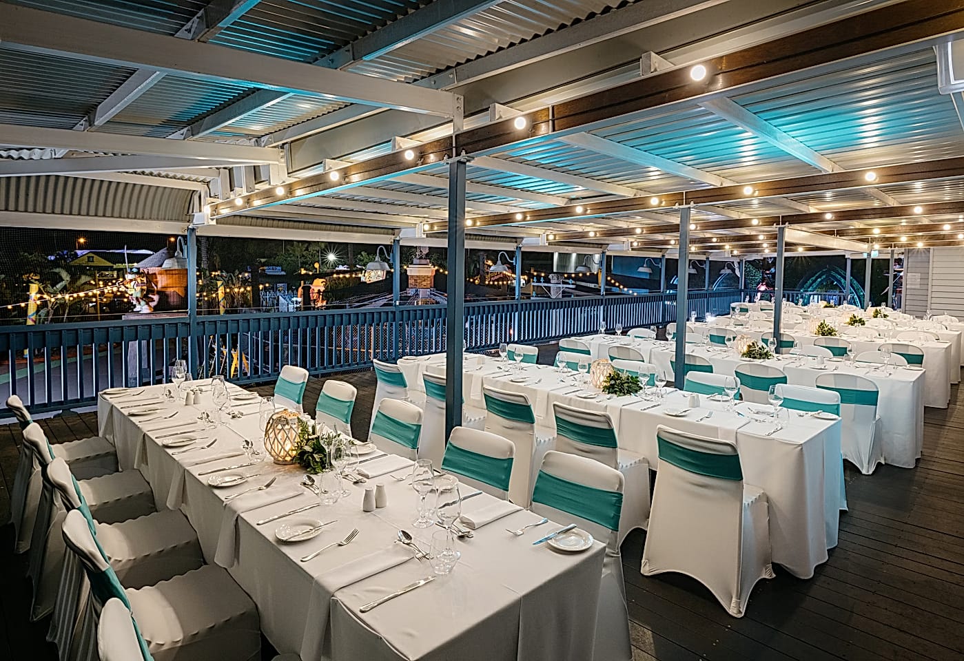 Dockside Tavern, Sea World 1