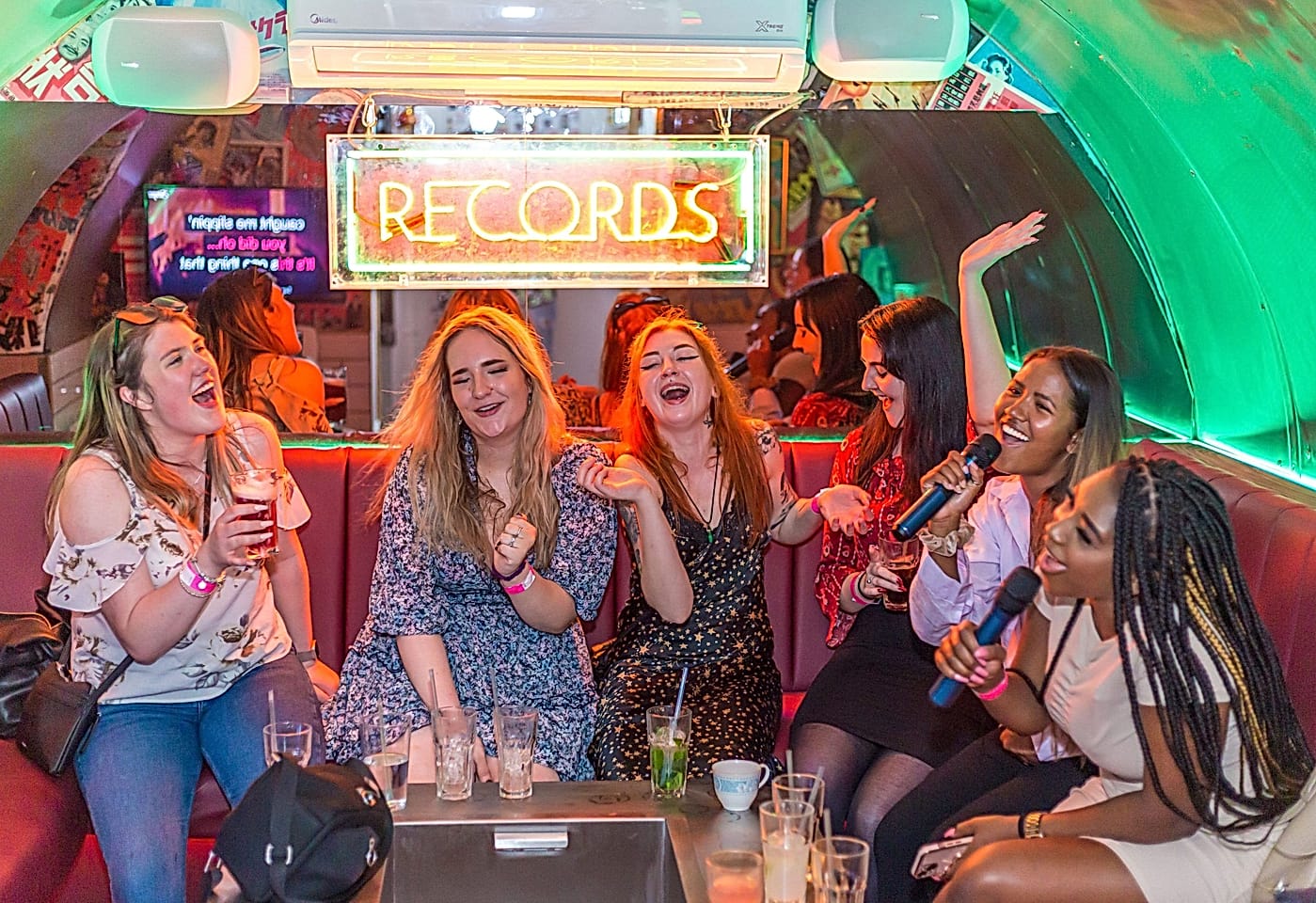 An authentic London karaoke bar experience: Simmons image 2