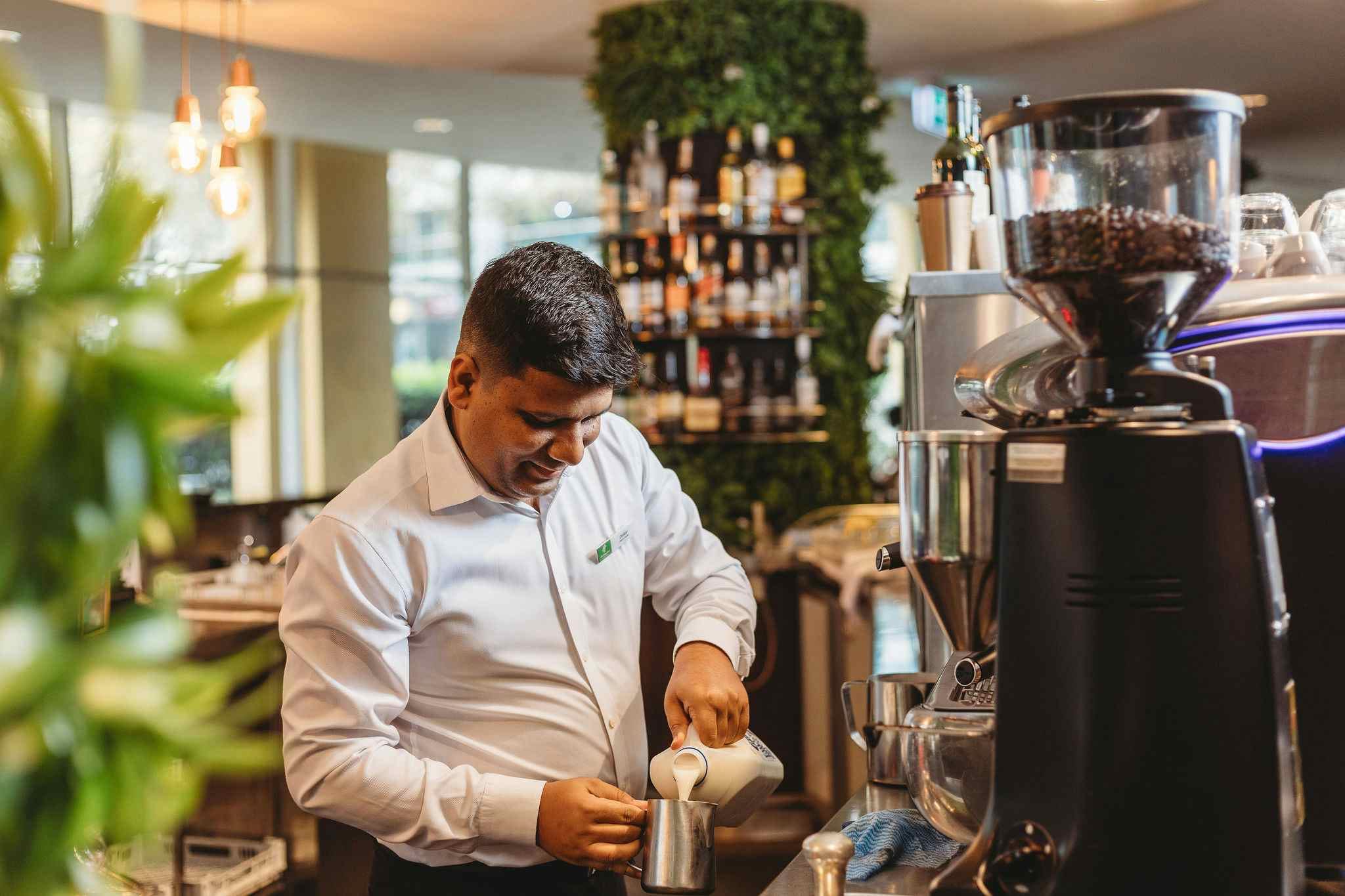 Holiday Inn Sydney Potts Point | Coffee Making | Venue Hire Sydney | 3
