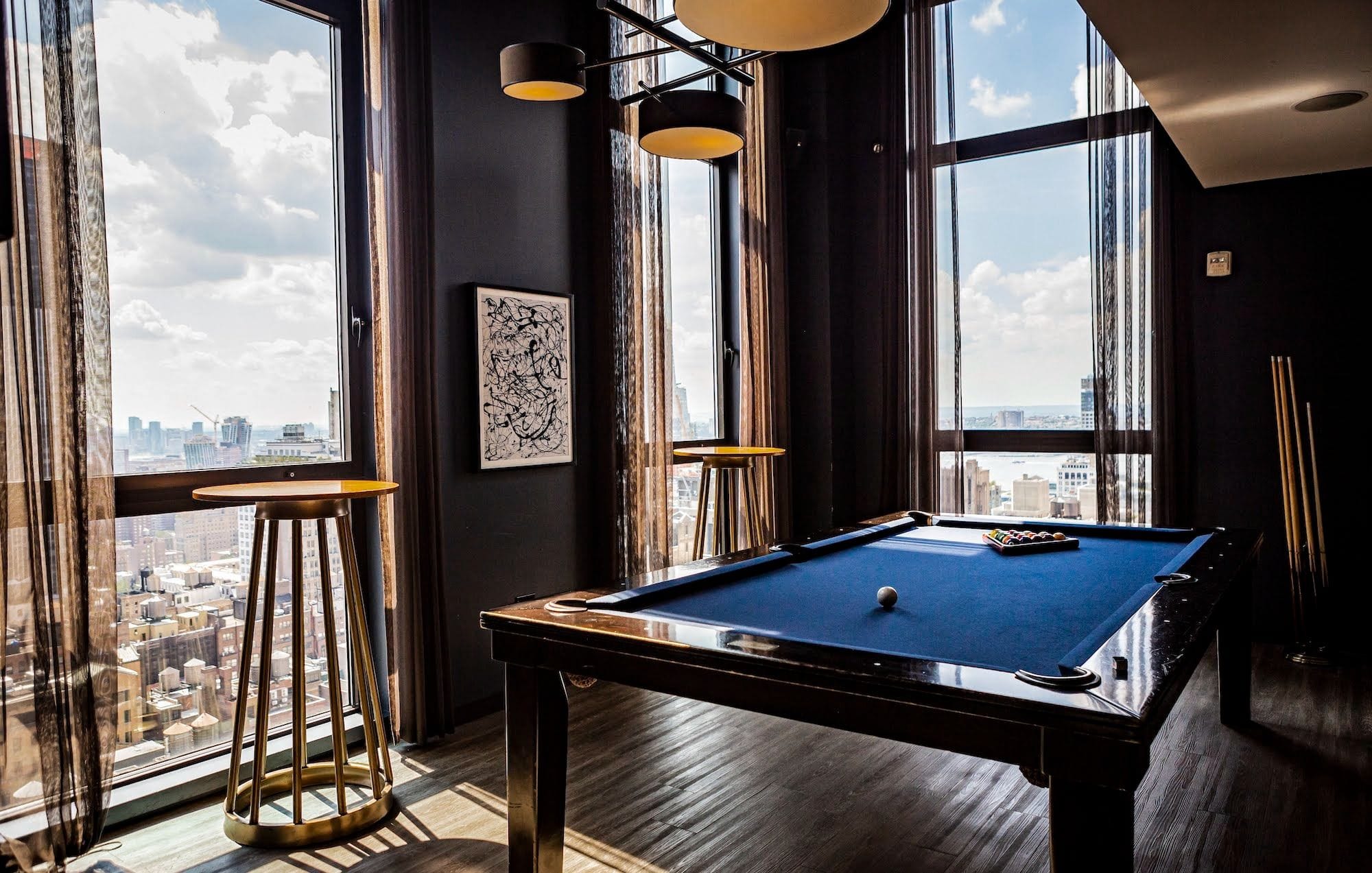 Skylark New York roofotp bar