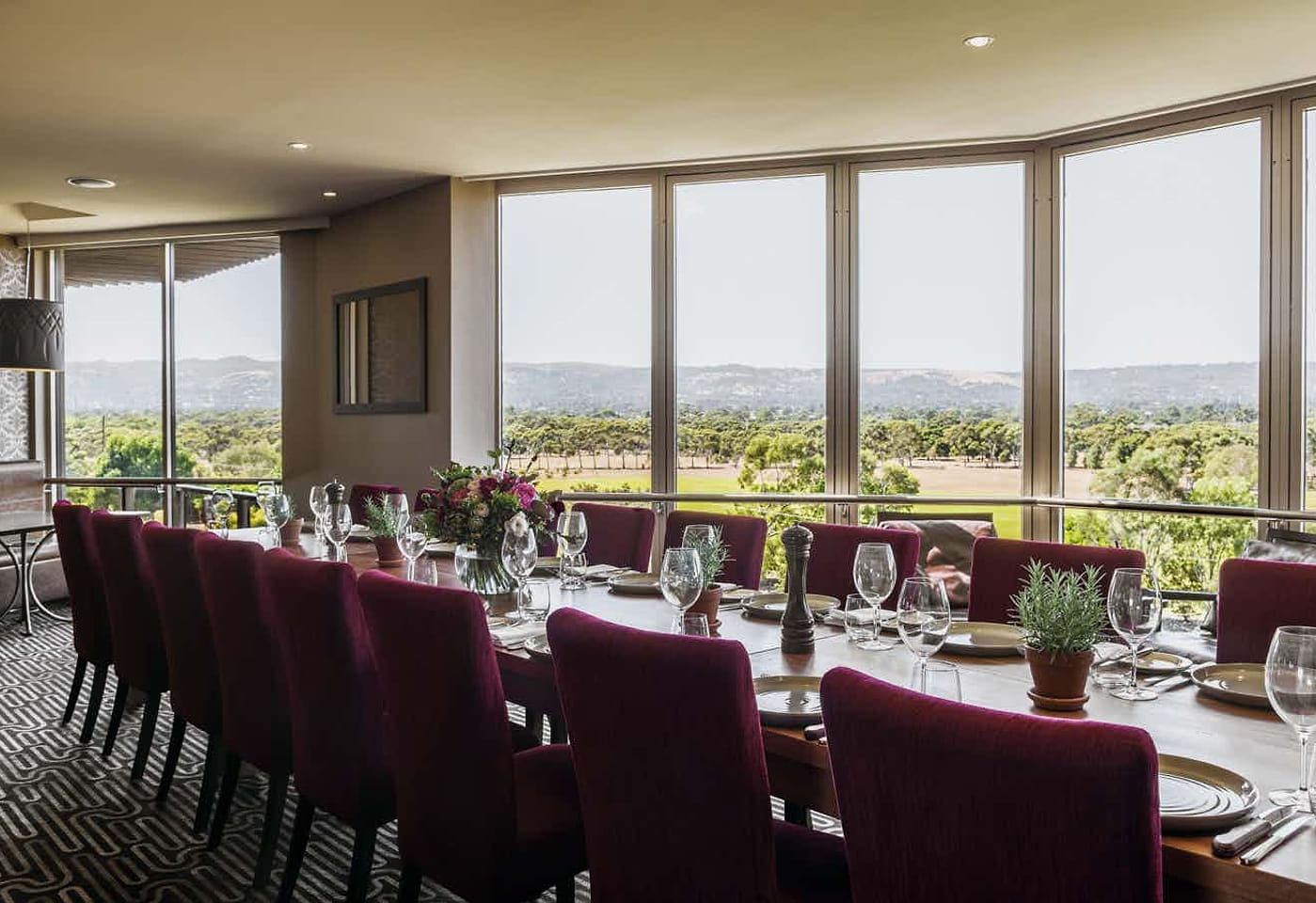 Skyline Lounge, Rydges South Park Adelaide 1