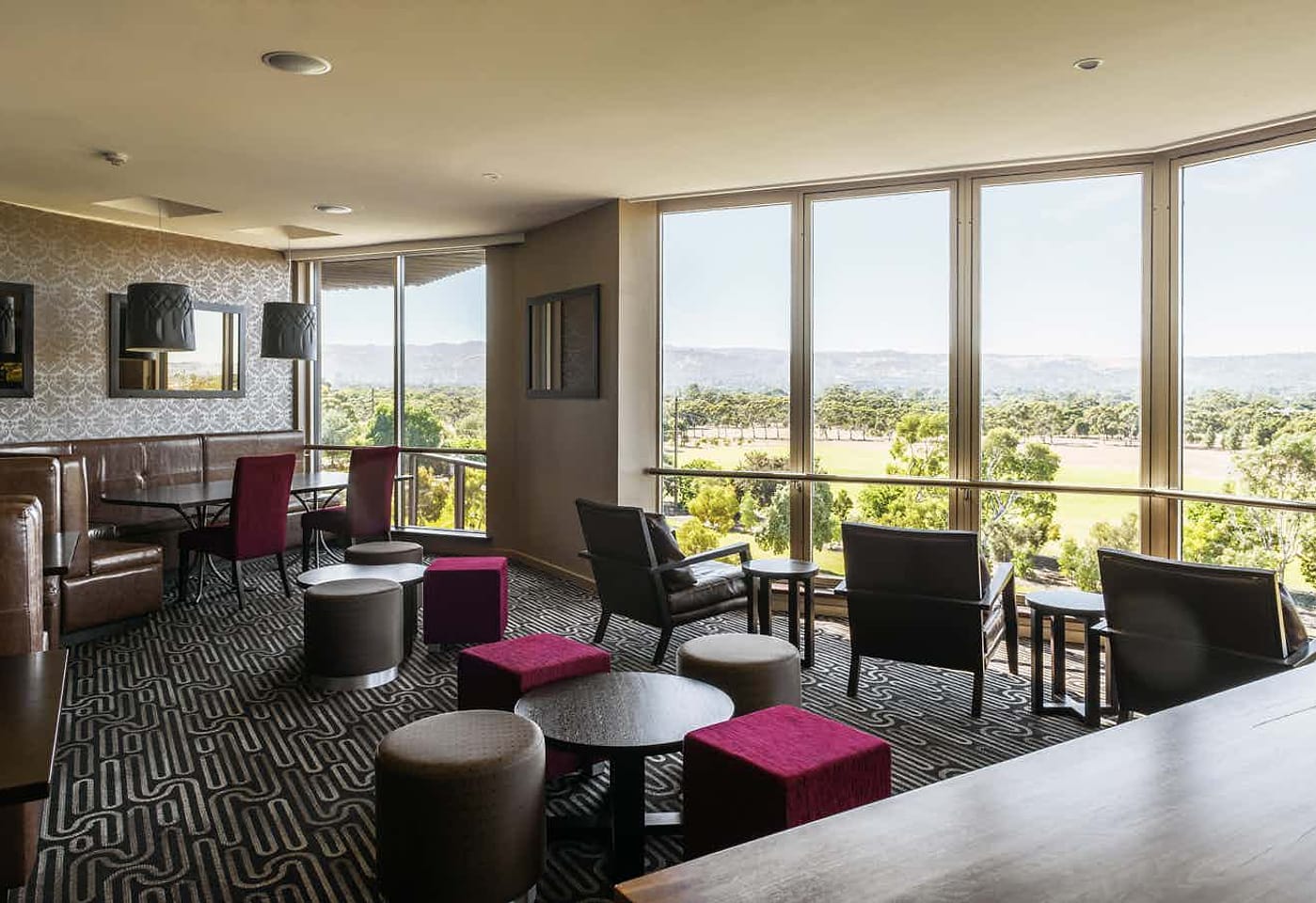 Skyline Lounge, Rydges South Park Adelaide image 2
