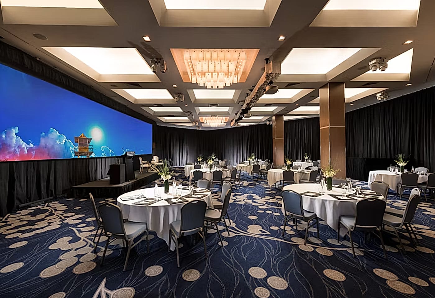 Sofitel Gold Coast Broadbeach | Exclusive Hire Grand Ballroom | Venue Hire Gold Coast | 3