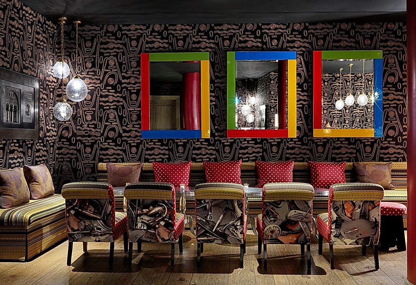 Host your meeting room under a piece of expensive art: The Soho Hotel image 3