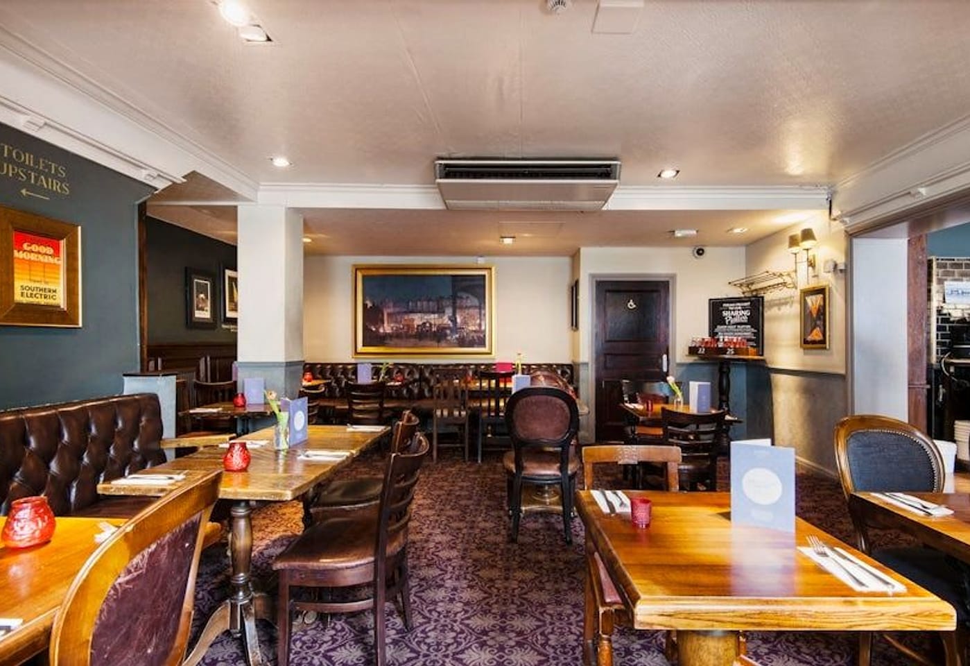 Where history meets gastronomy: George St. Tavern: Churchill's Dining Room image 3