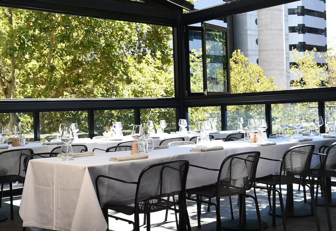Strathmore Hotel | Verandah Dining | Venue Hire Adelaide | 2