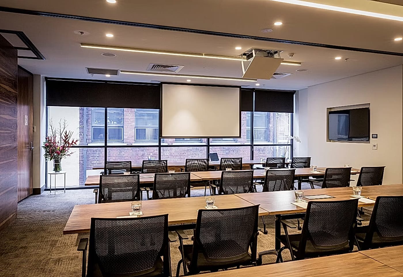 Executive Studio 1 & 2, Hyatt Regency Brisbane image 3
