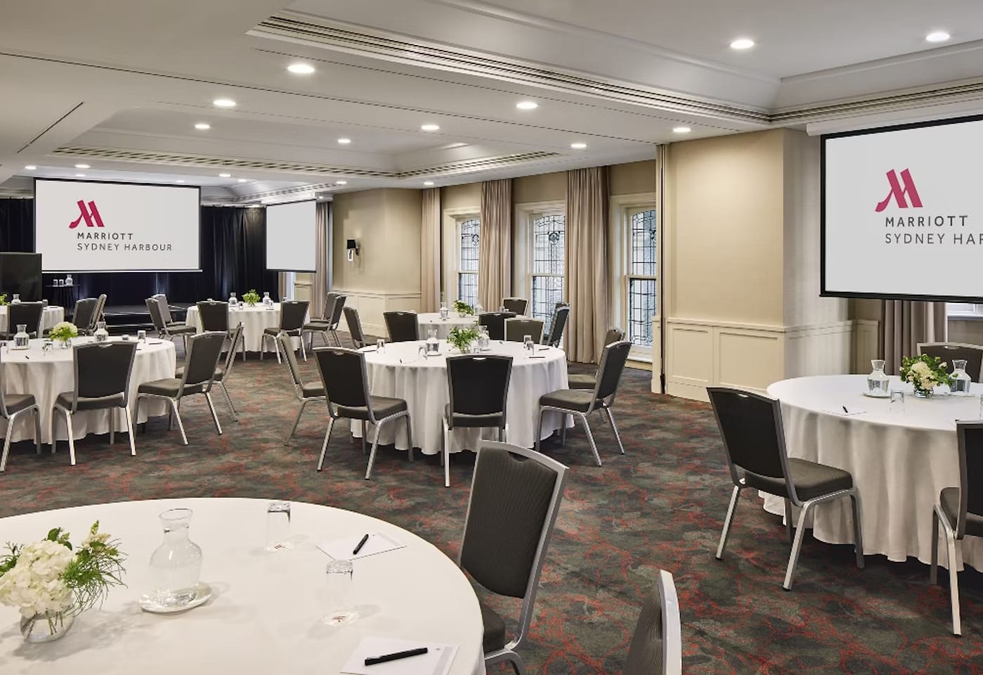 Thomas Keneally, Sydney Harbour Marriott Hotel 1
