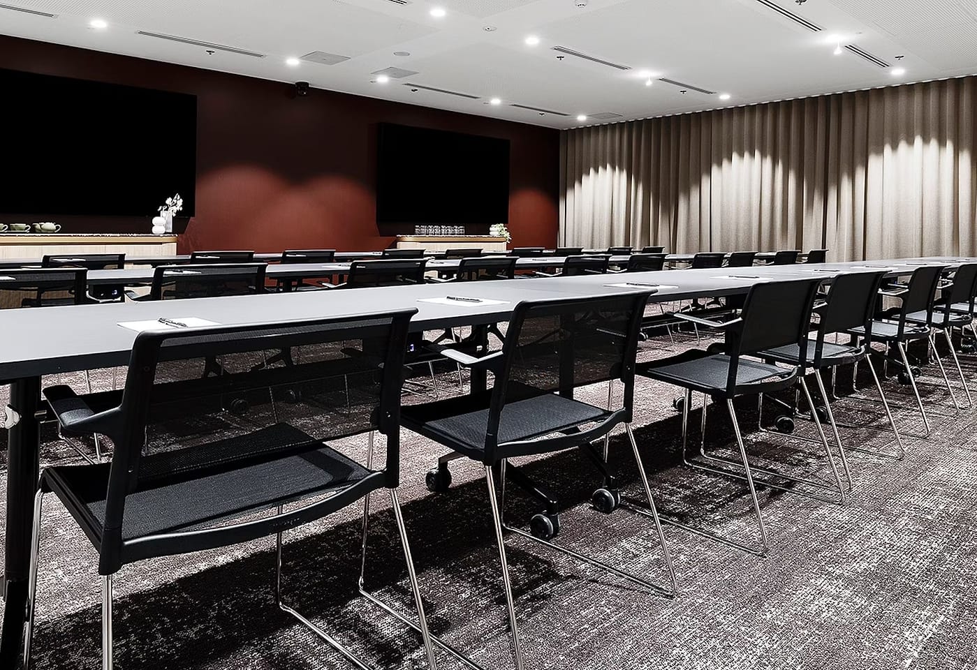 TO, TRE, EN - Conference Room, Two24 Conferencing by Work Club Global image 3