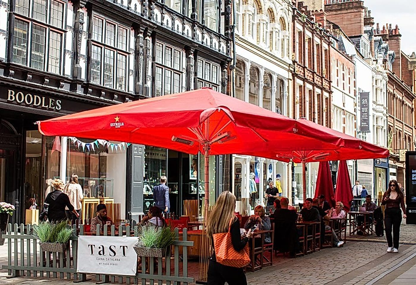 Take a trip to down south in this Manchester restaurant: Tast Catalana image 3