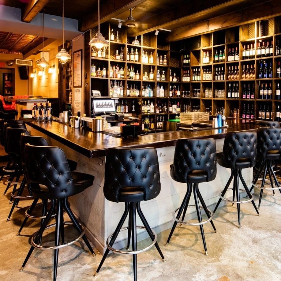 Ten degrees east village bar