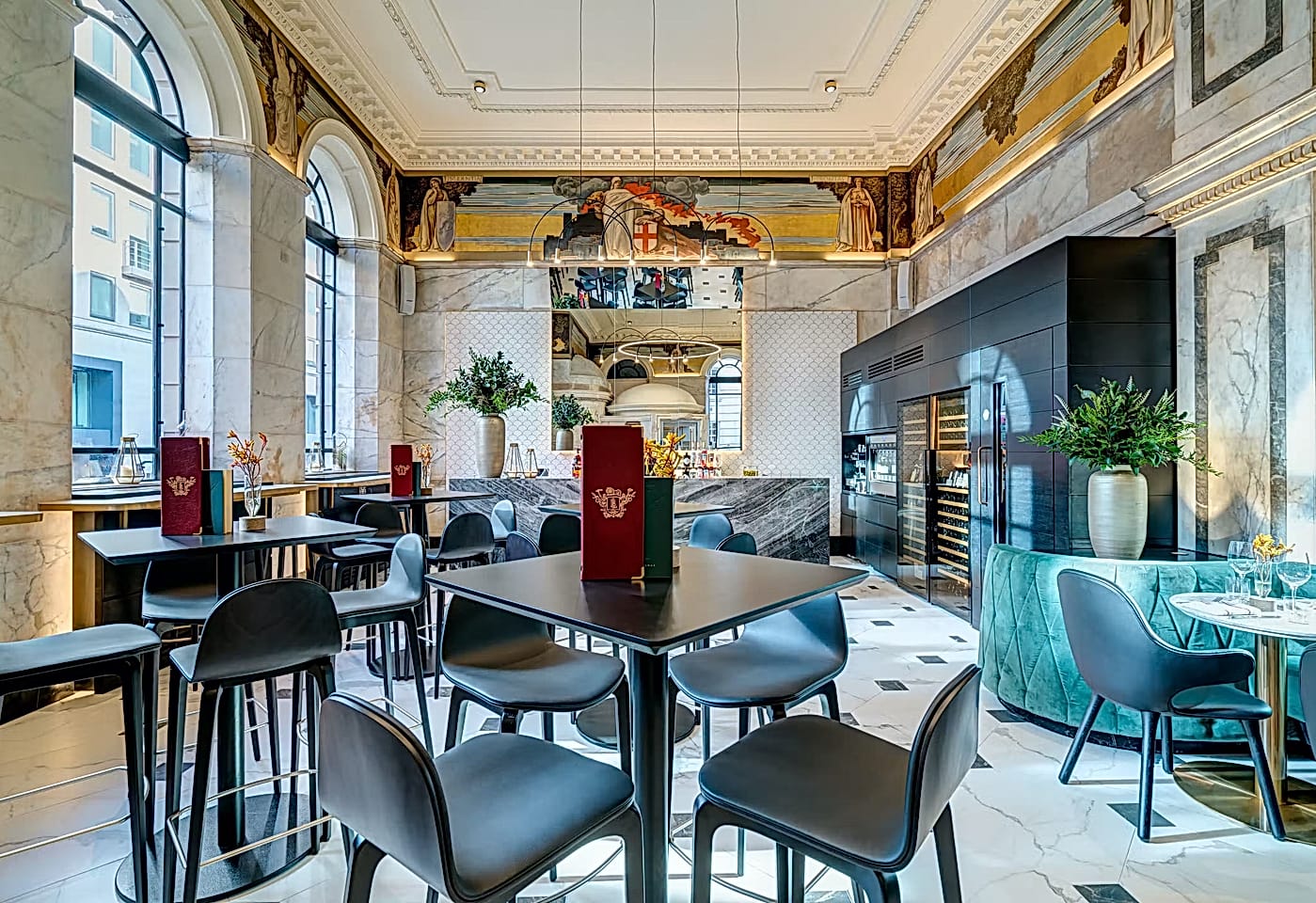 The Amicable Society of Lazy Ballerinas holborn bars