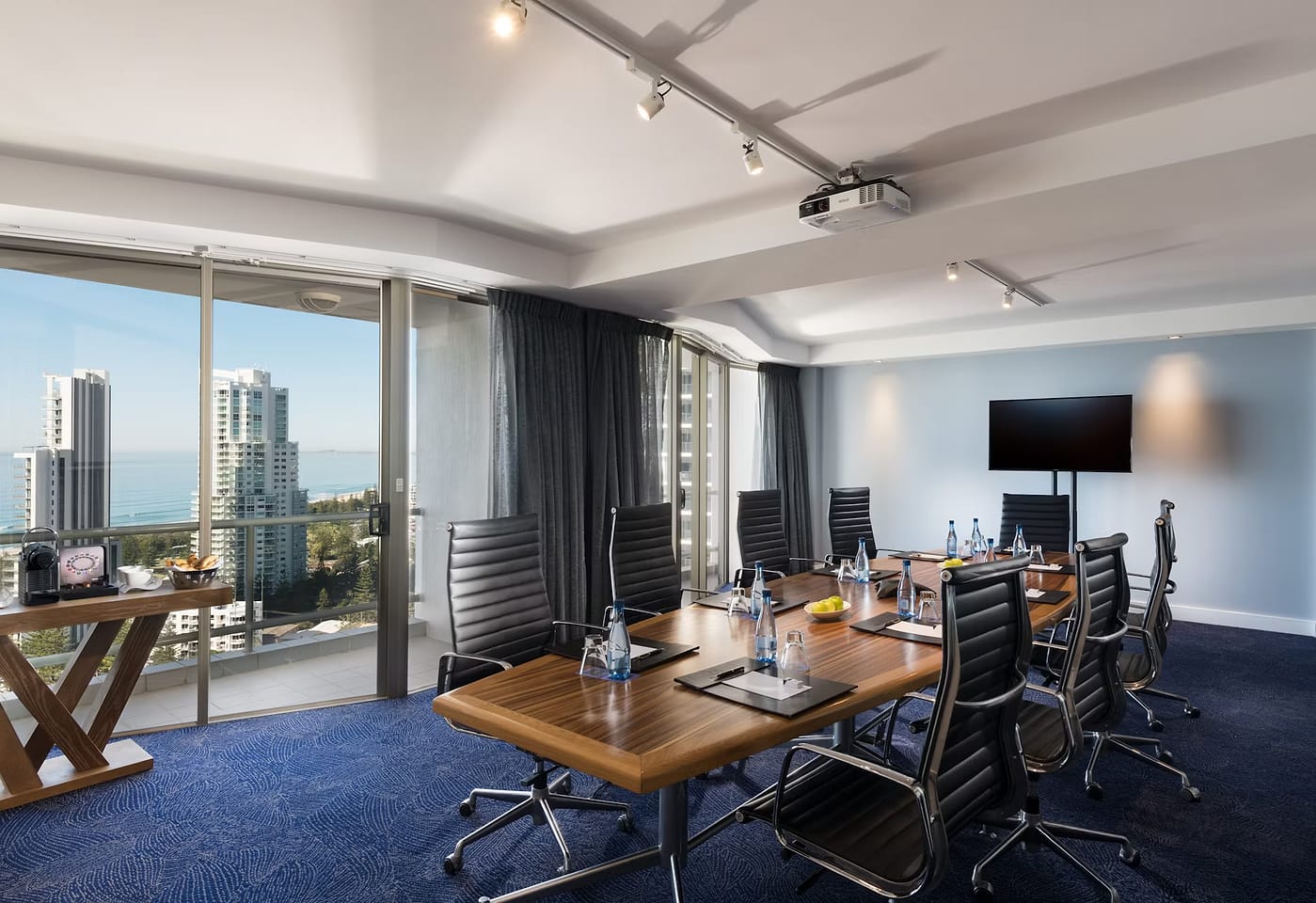 The Boardroom, Sofitel Gold Coast Broadbeach image 2