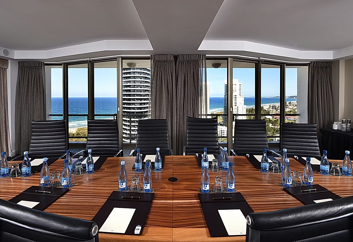 The Boardroom, Sofitel Gold Coast Broadbeach image 3