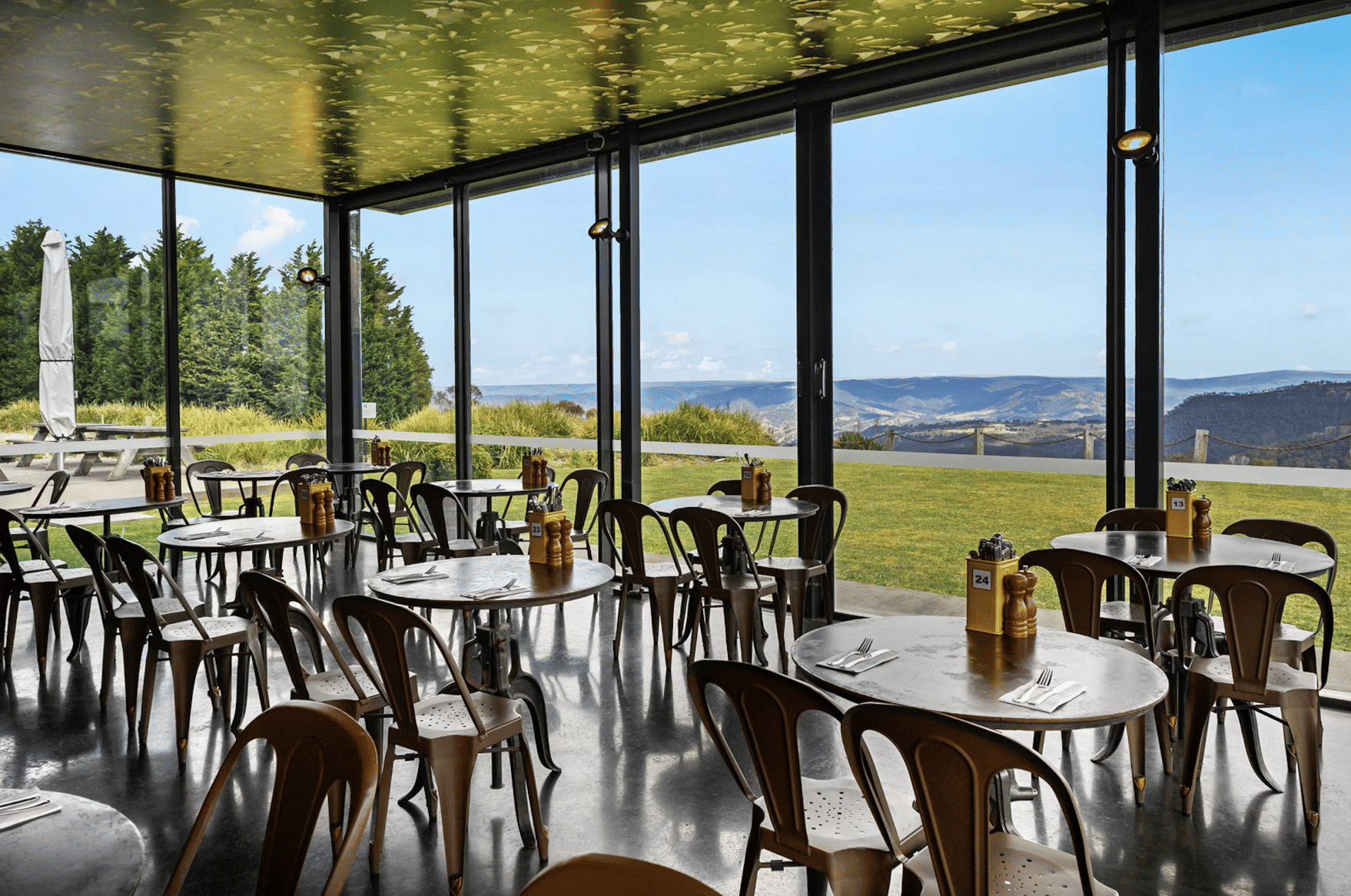 Hydro Majestic  image 2