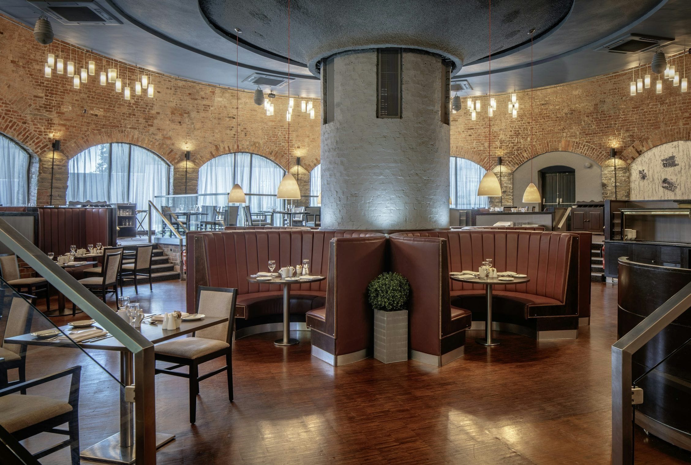 Simple hotel event spaces in Bristol's city centre: DoubleTree Bristol image 3