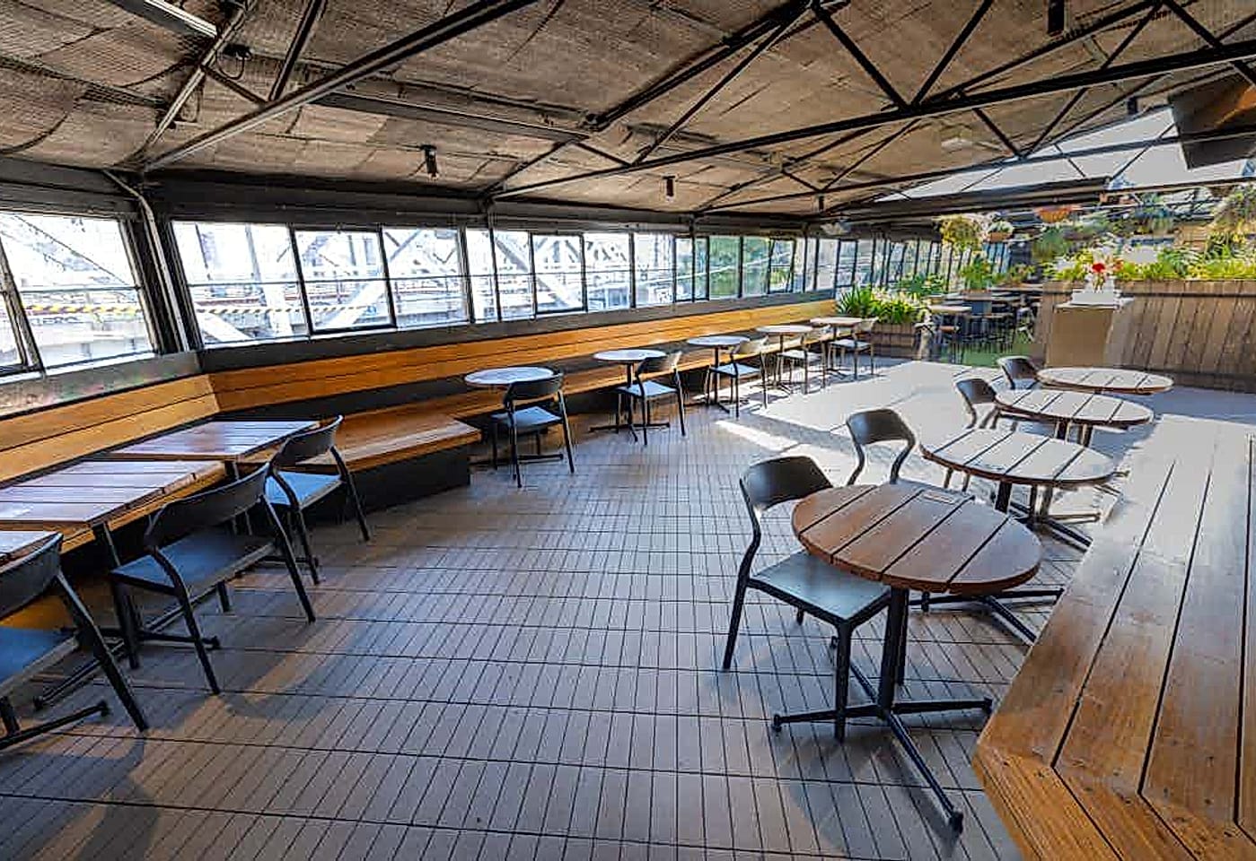 The Deck, Corner Hotel1