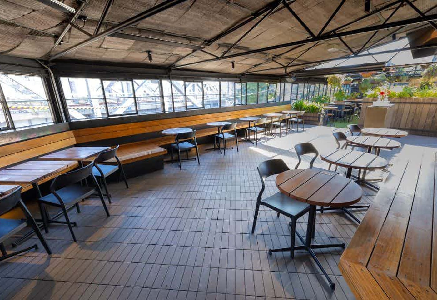 The Deck, Corner Hotel1